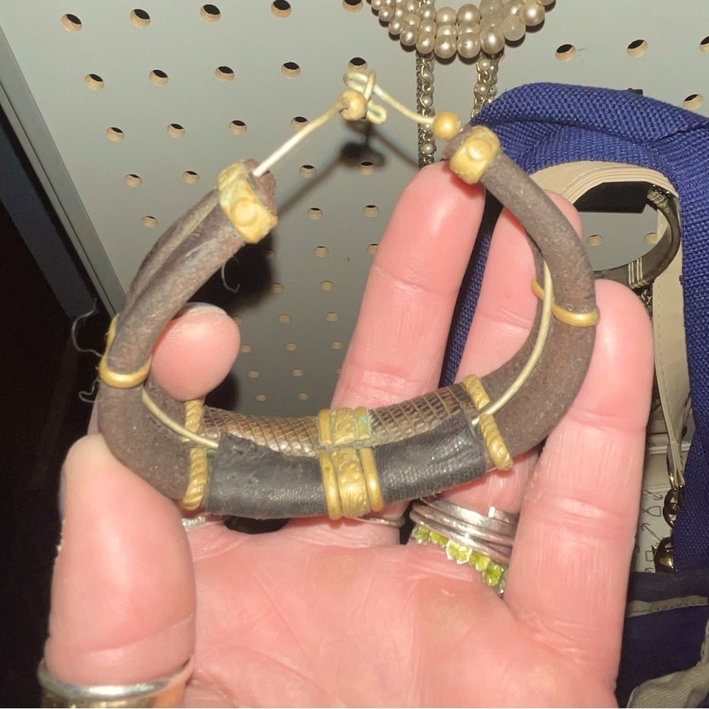 One of a kind vintage bracelet with brass through out 🤩